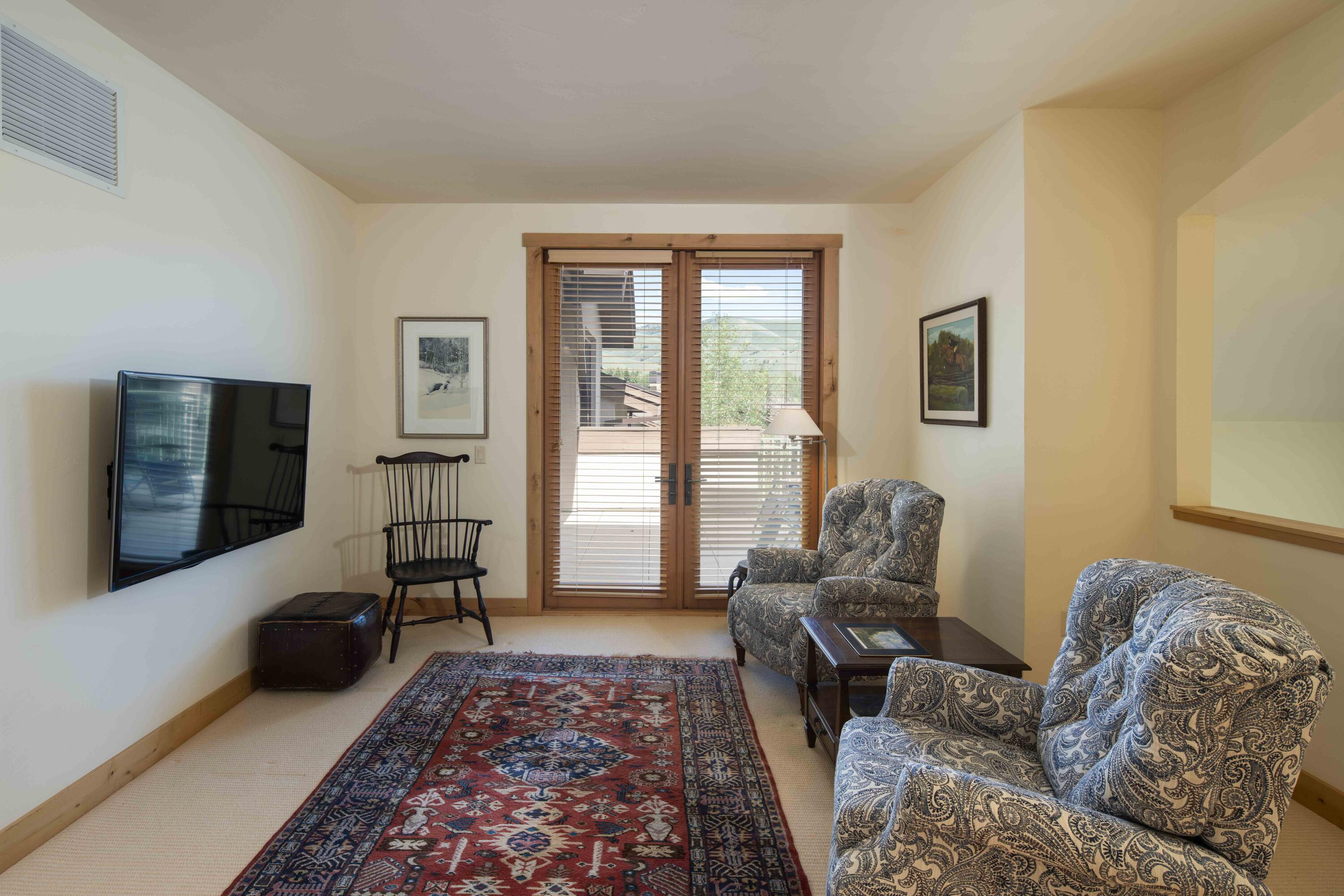 109 Angani Way, Unit 15 Sun Valley, ID 83353 - Photo 18 of 43 Second Level Family Room
