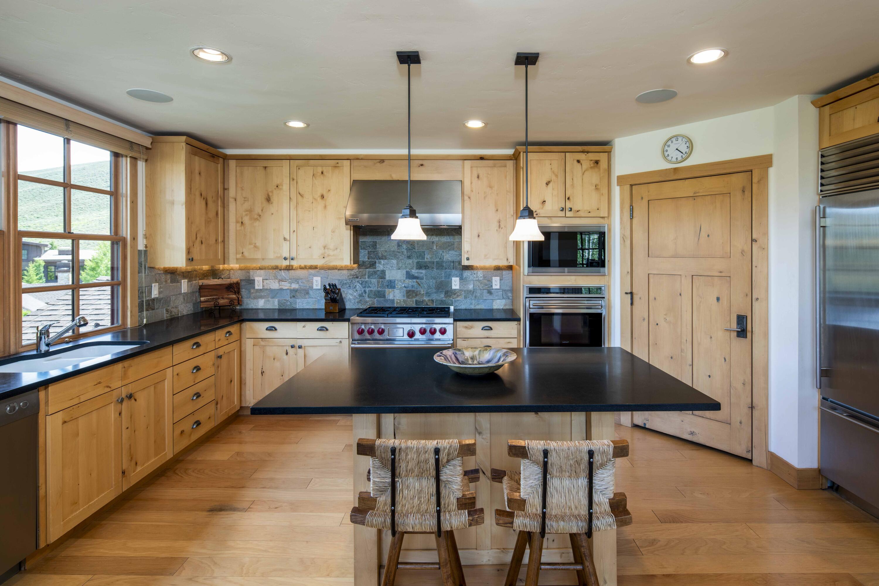 109 Angani Way, Unit 15 Sun Valley, ID 83353 - Photo 3 of 43 Kitchen with Pantry