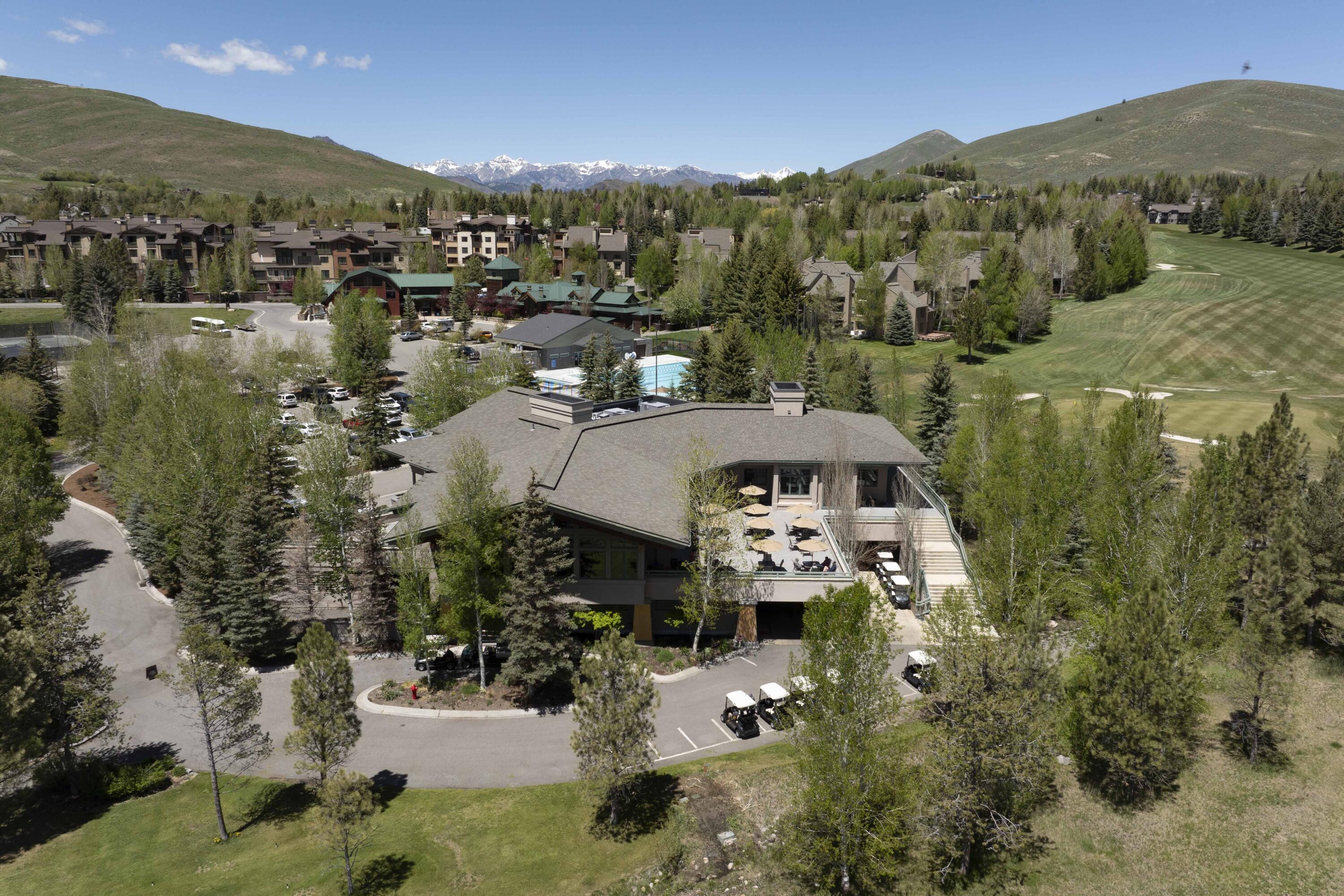 109 Angani Way, Unit 15 Sun Valley, ID 83353 - Photo 32 of 43 Elkhorn Golf Club