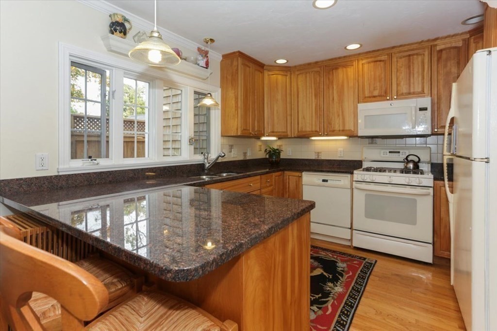 20 Leonard Street, Unit 1 Gloucester, MA 01930 - Photo 14 of 30