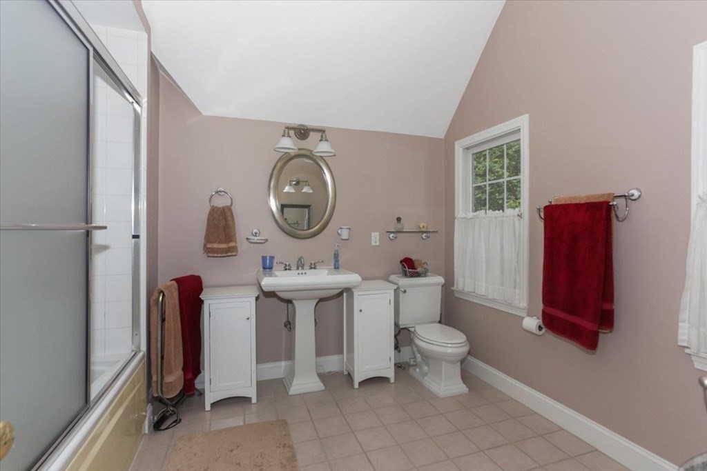 20 Leonard Street, Unit 1 Gloucester, MA 01930 - Photo 24 of 30