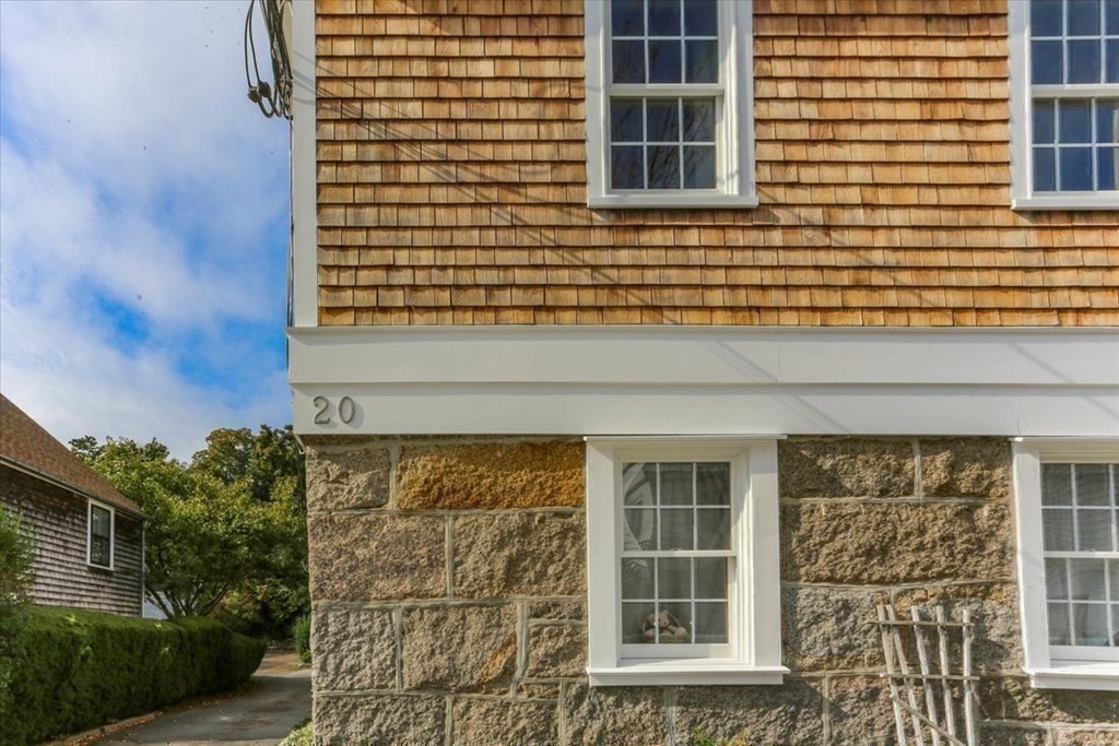 20 Leonard Street, Unit 1 Gloucester, MA 01930 - Photo 27 of 30