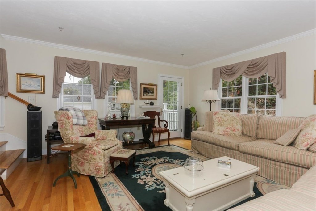 20 Leonard Street, Unit 1 Gloucester, MA 01930 - Photo 7 of 30