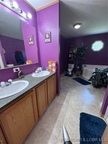 $325,000 | 974 State Route East, Montreal, MO 65591