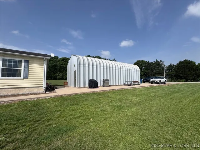 $325,000 | 974 State Route East, Montreal, MO 65591