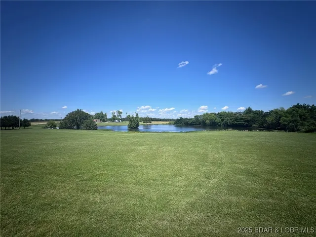 $325,000 | 974 State Route East, Montreal, MO 65591