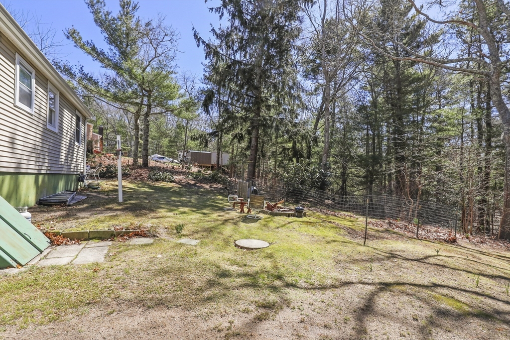 47 Cliff Road Bourne, MA 02532 - Photo 26 of 32