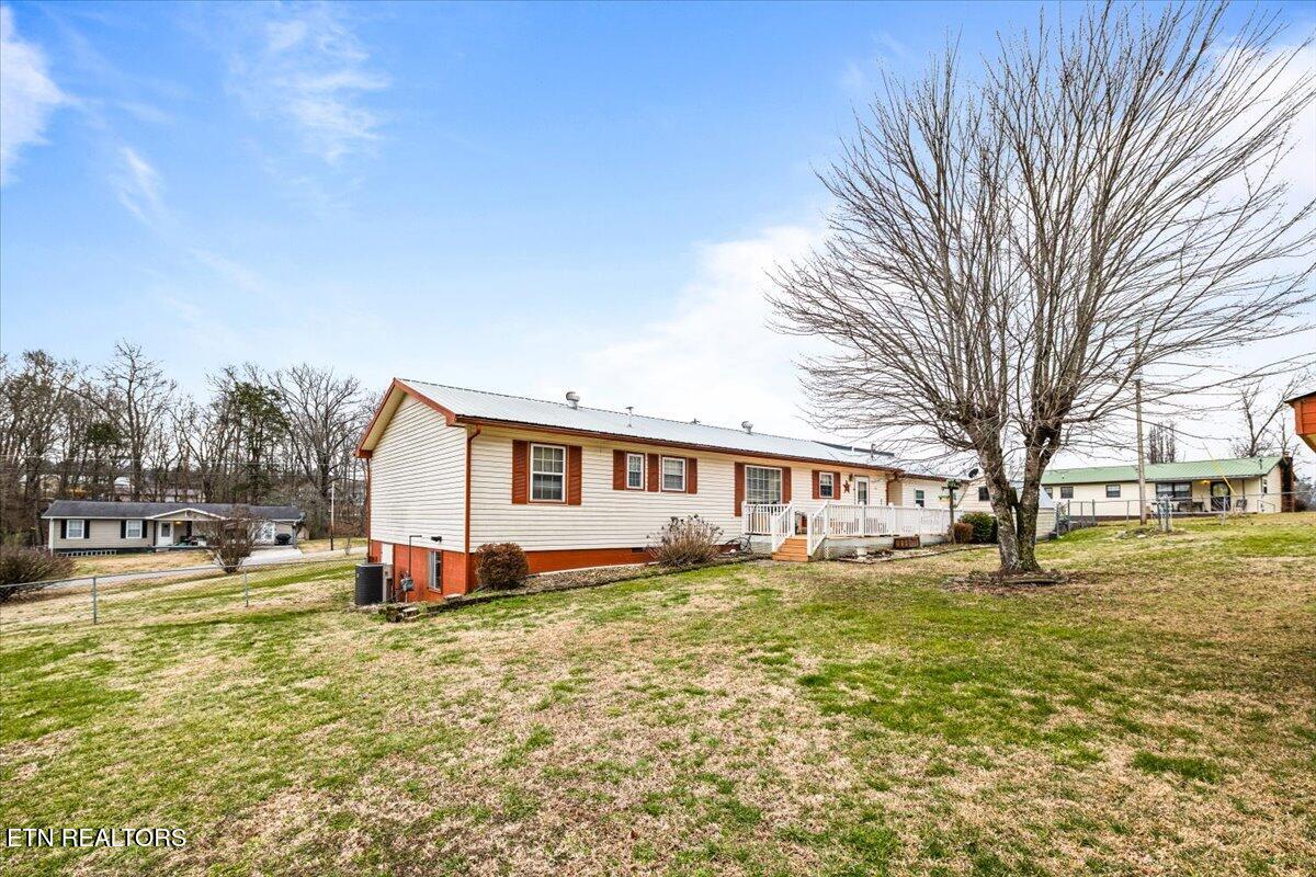 318 Springfield Drive La Follette, TN 37766 - Photo 13 of 46 09-318 Springfield Dr