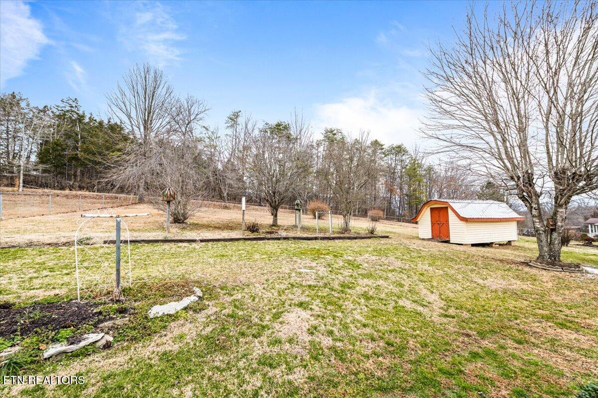 318 Springfield Drive La Follette, TN 37766 - Photo 10 of 46 06-318 Springfield Dr