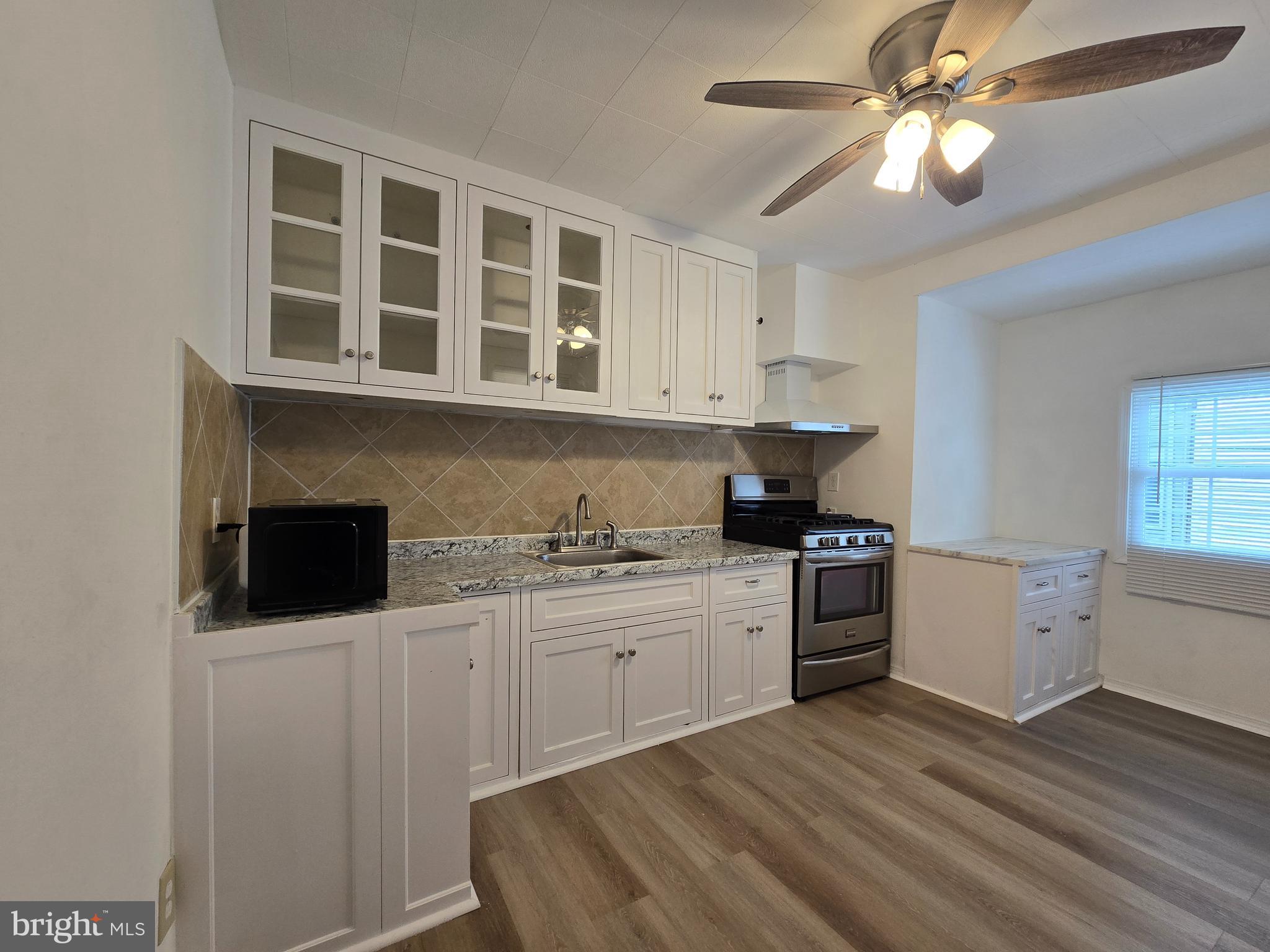 854 Bridge Street Philadelphia, PA 19124 - Photo 11 of 23