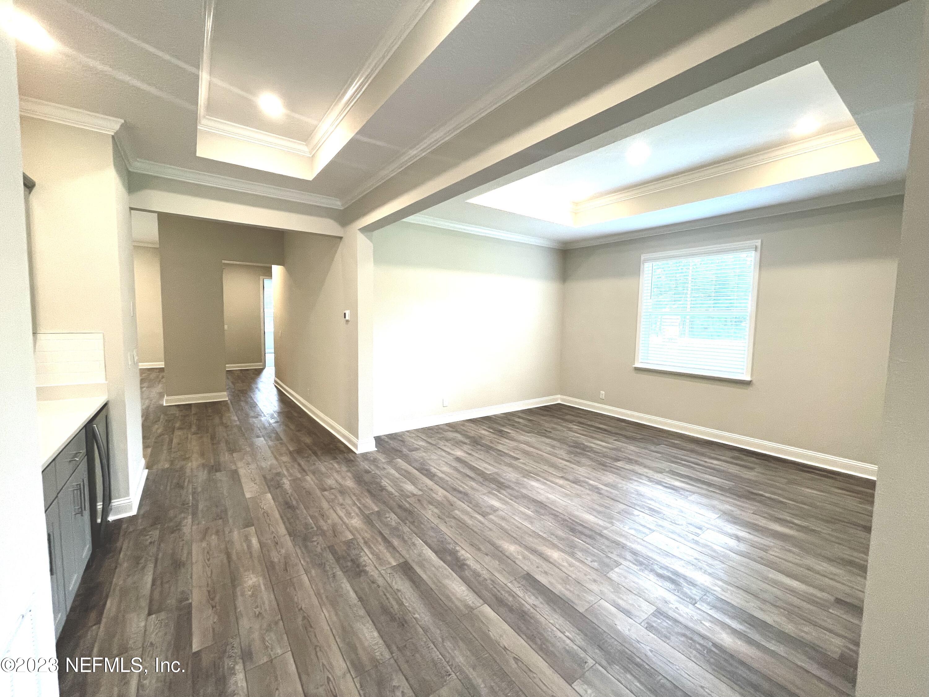 1521 Lake Foxmeadow Road Middleburg, FL 32068 - Photo 6 of 25 a view of an empty room and window