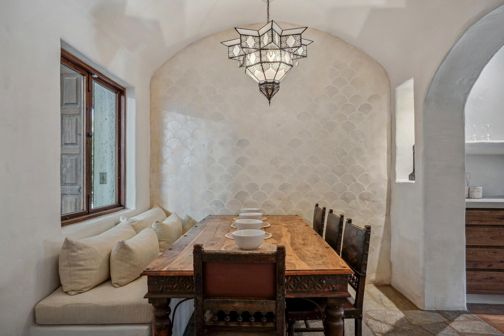 71607 Sahara Road Rancho Mirage, CA 92270 - Photo 20 of 63 a dining room with furniture and window