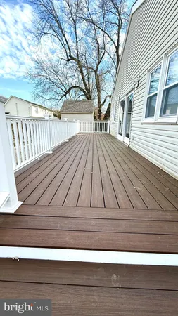 $675,000 | 27 3rd Avenue, Toms River, NJ 08757