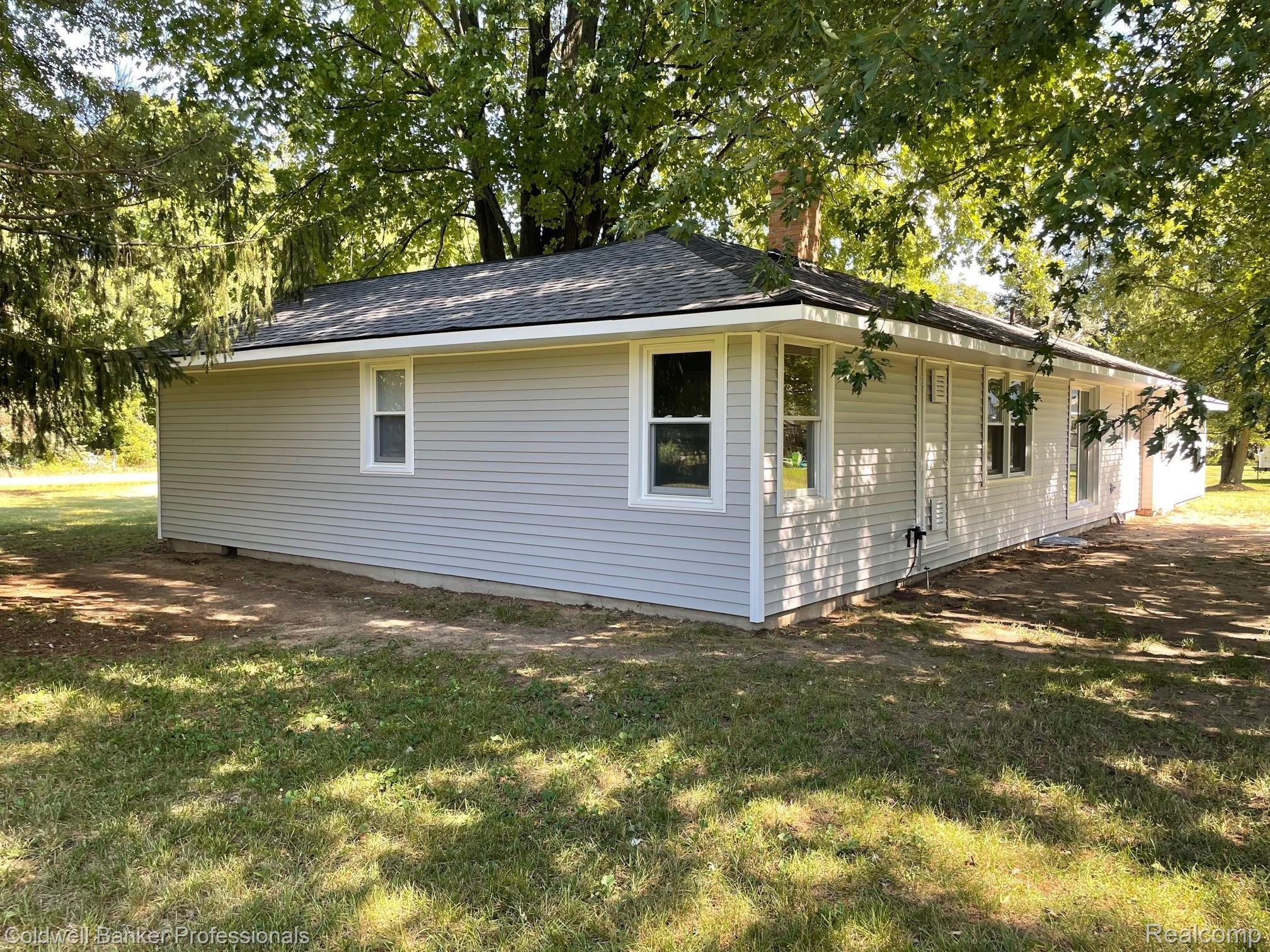 3029 Bronson Lake Road Lapeer, MI 48446 - Photo 33 of 36 IMG_0268.jpg
