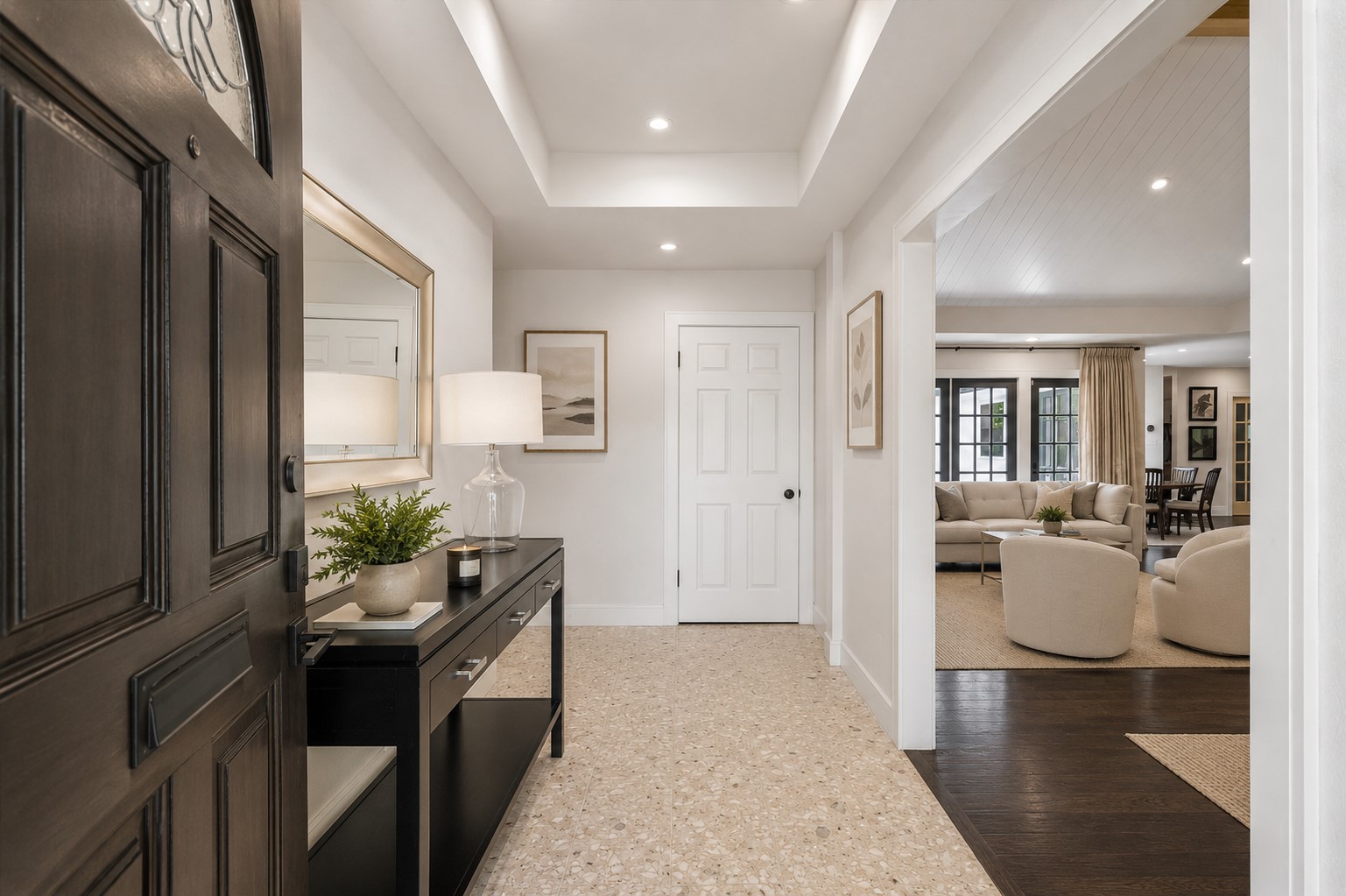 1902 Chimney Rock Road Houston, TX 77057 - Photo 2 of 27 Gallery Image 2