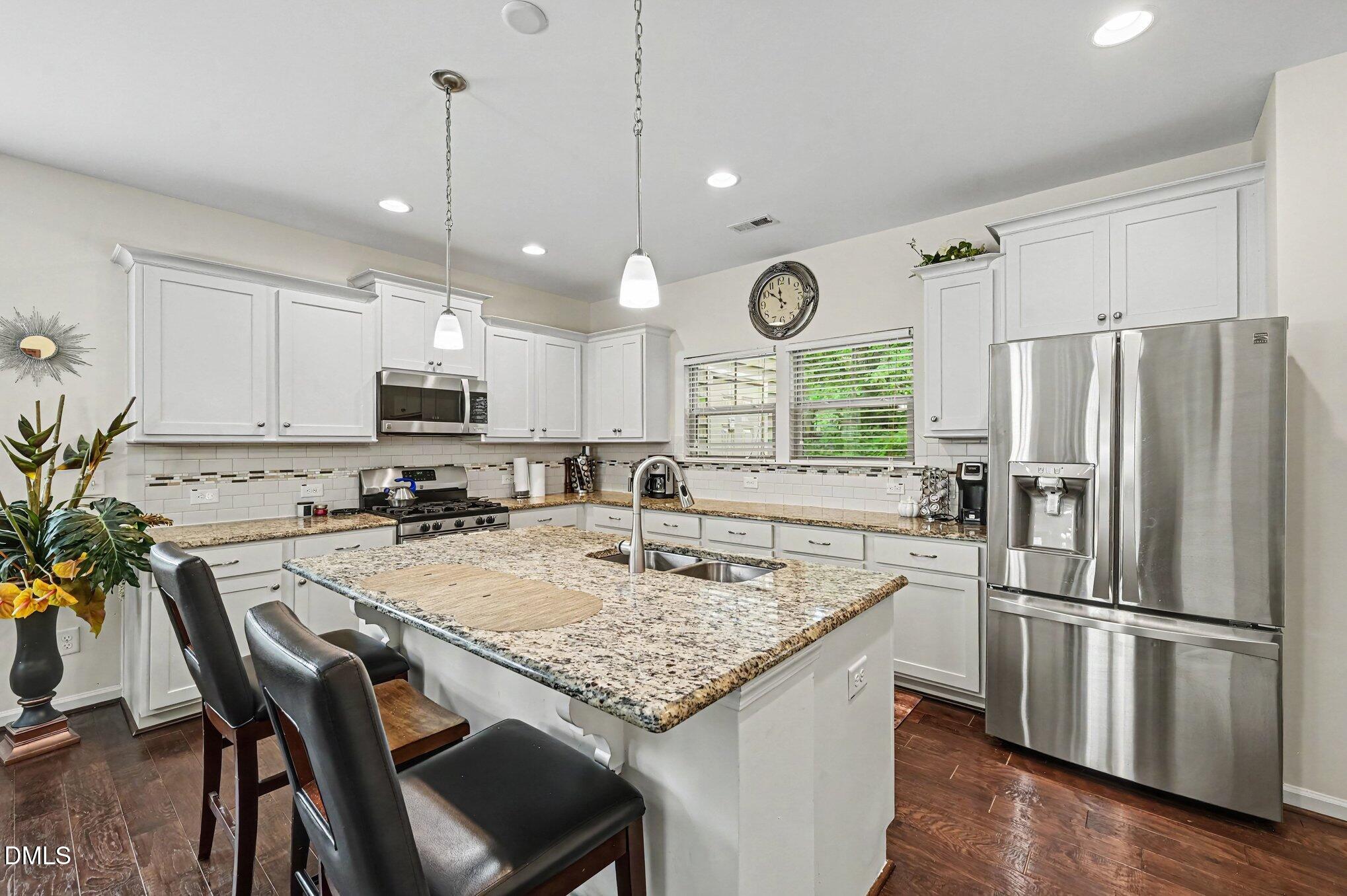 1007 Midtowne Way Durham, NC 27713 - Photo 11 of 32 011_file_4460
