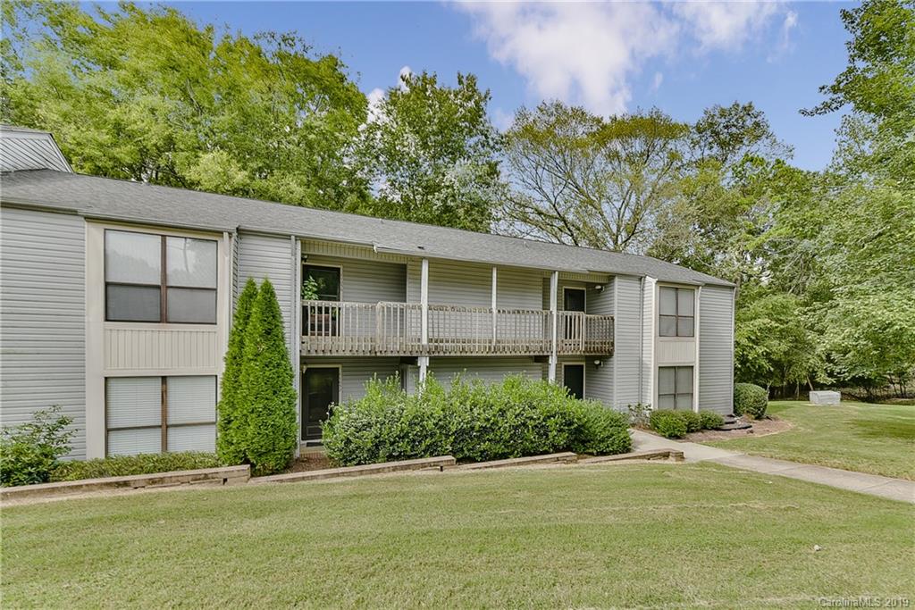11054 Harrowfield Road Charlotte, NC 28226 - Photo 2 of 31