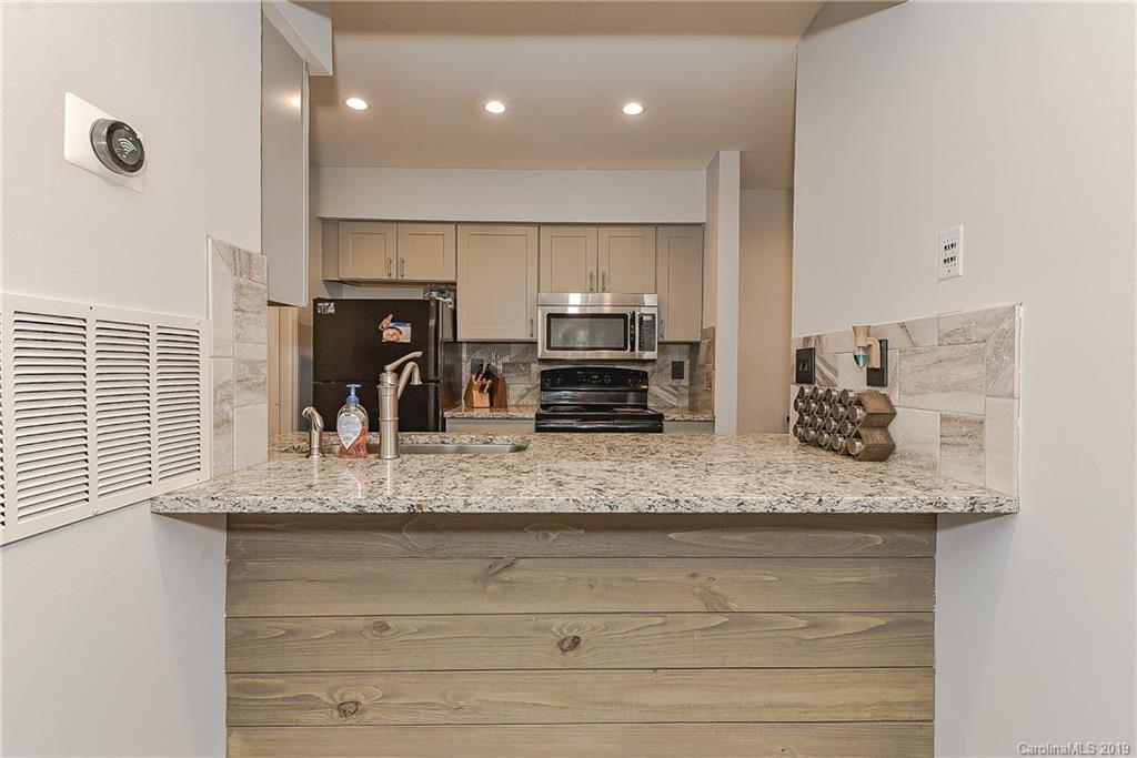 11054 Harrowfield Road Charlotte, NC 28226 - Photo 14 of 31