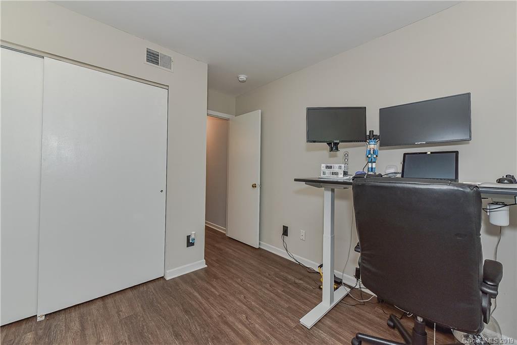 11054 Harrowfield Road Charlotte, NC 28226 - Photo 19 of 31