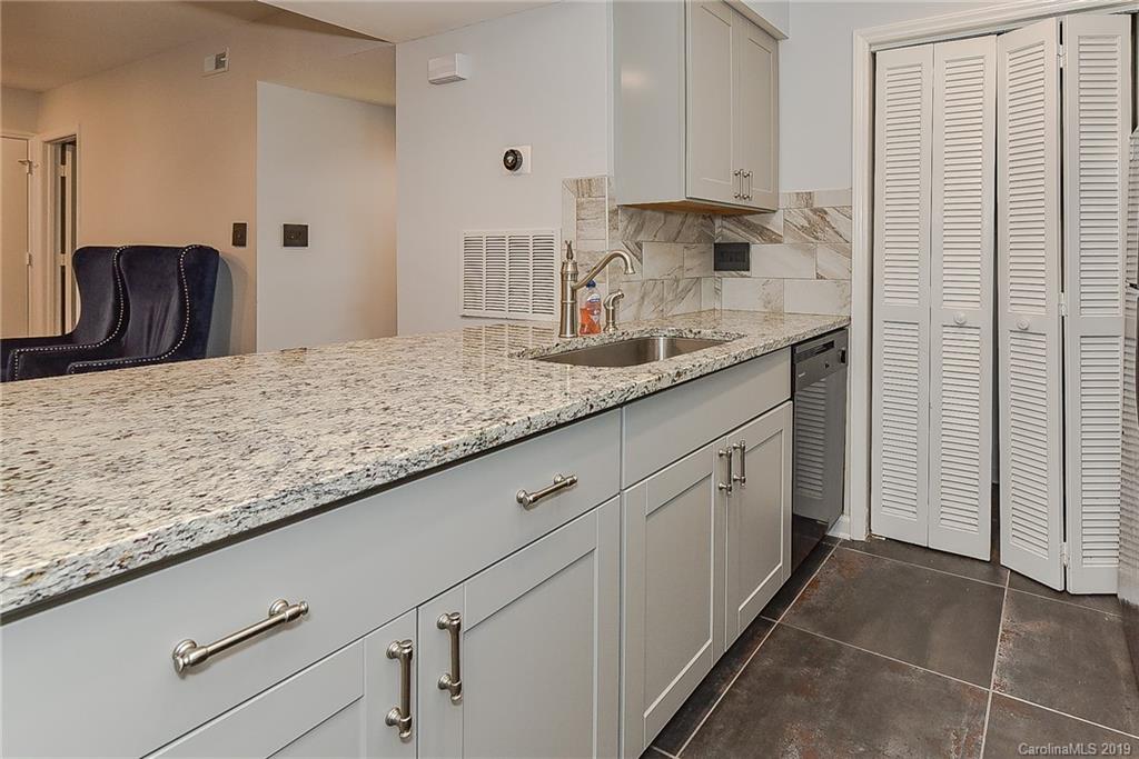 11054 Harrowfield Road Charlotte, NC 28226 - Photo 10 of 31