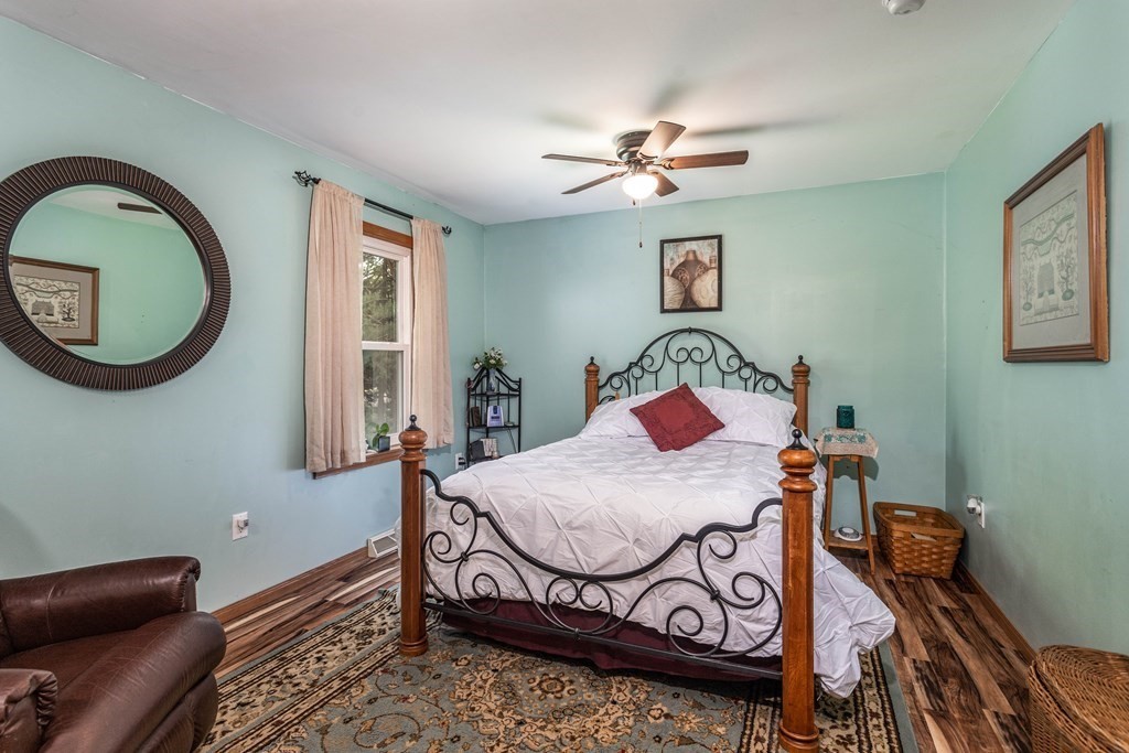266 Wallace Hill Road Townsend, MA 01469 - Photo 14 of 33 Gallery Image 14