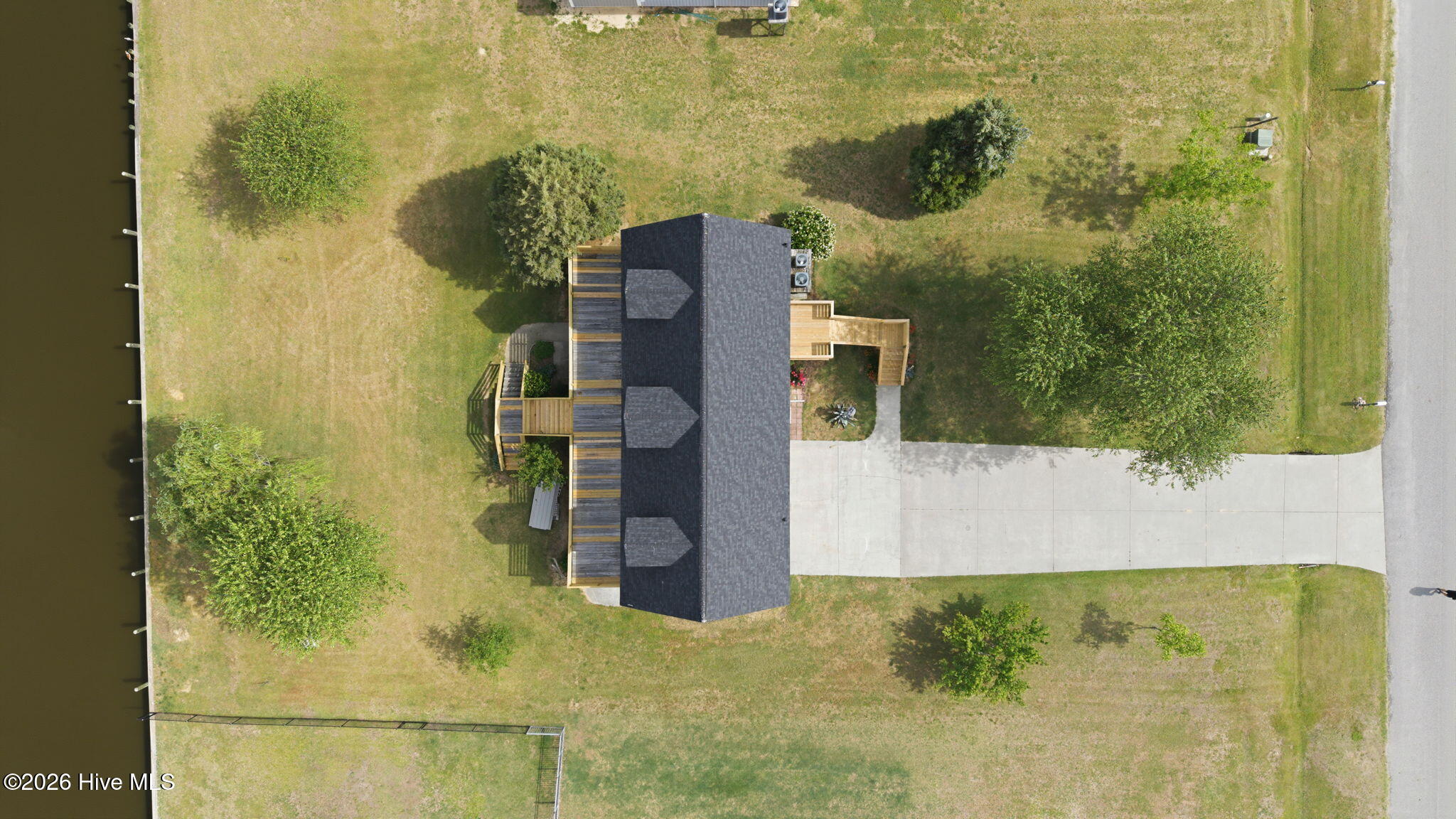 66 Warrens Way Chocowinity, NC 27817 - Photo 16 of 53 16-web-or-mls-dji_20260429101518_0556_d