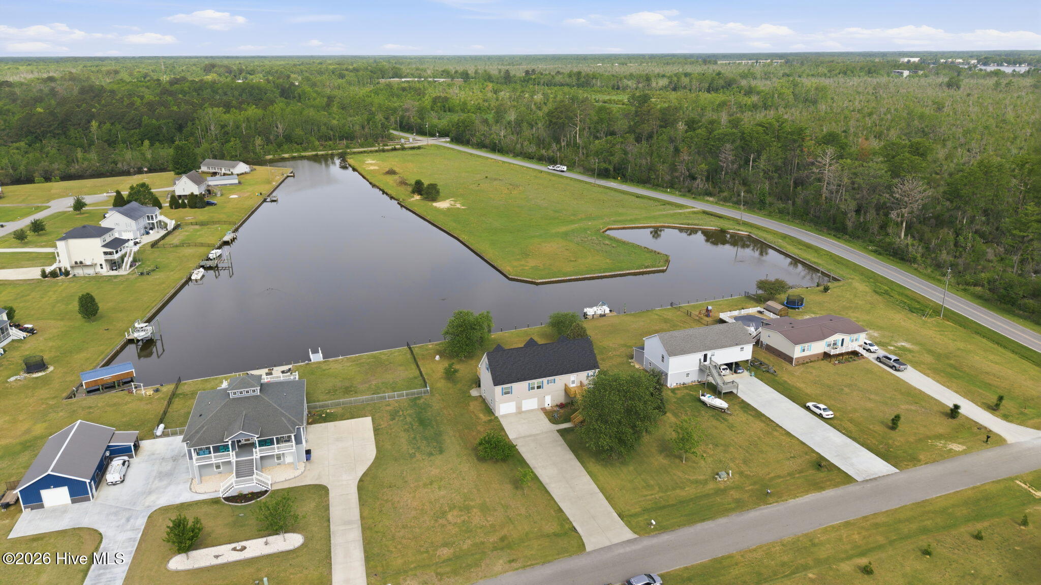 66 Warrens Way Chocowinity, NC 27817 - Photo 19 of 53 19-web-or-mls-dji_20260429101623_0559_d