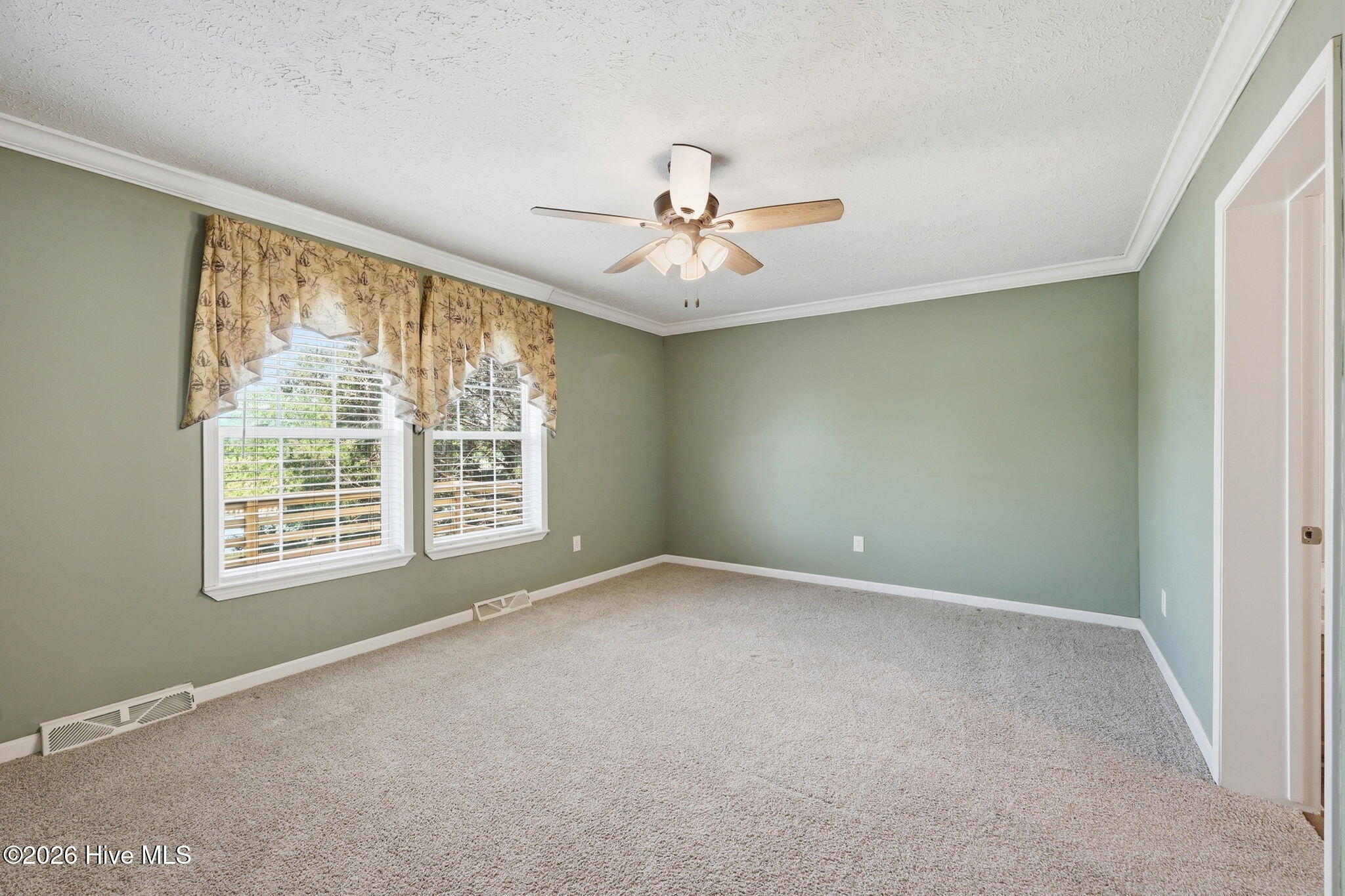 66 Warrens Way Chocowinity, NC 27817 - Photo 26 of 53 26-web-or-mls-img_6648