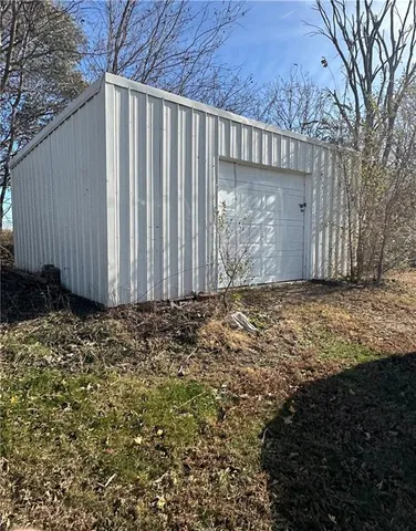 $165,500 | 22023 223rd Street, Maryville, MO 64468