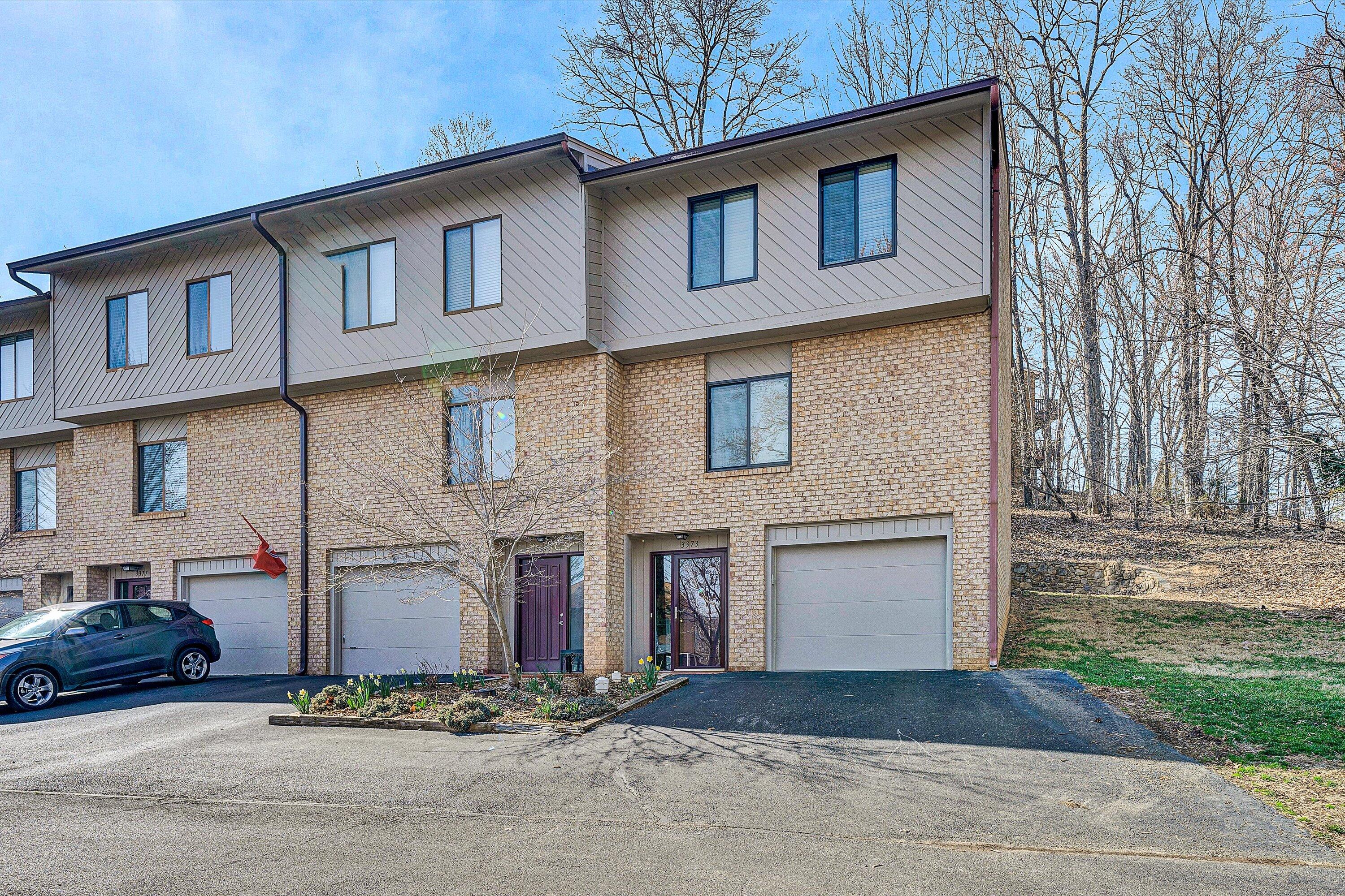 3373 Morning Dove Road Roanoke, VA 24018 - Photo 2 of 27 02-DSC00696