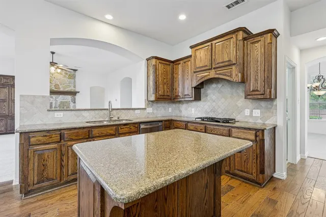 $3,900 | 11295 Apple Valley Drive, Frisco, TX 75033