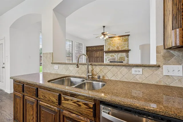 $3,900 | 11295 Apple Valley Drive, Frisco, TX 75033