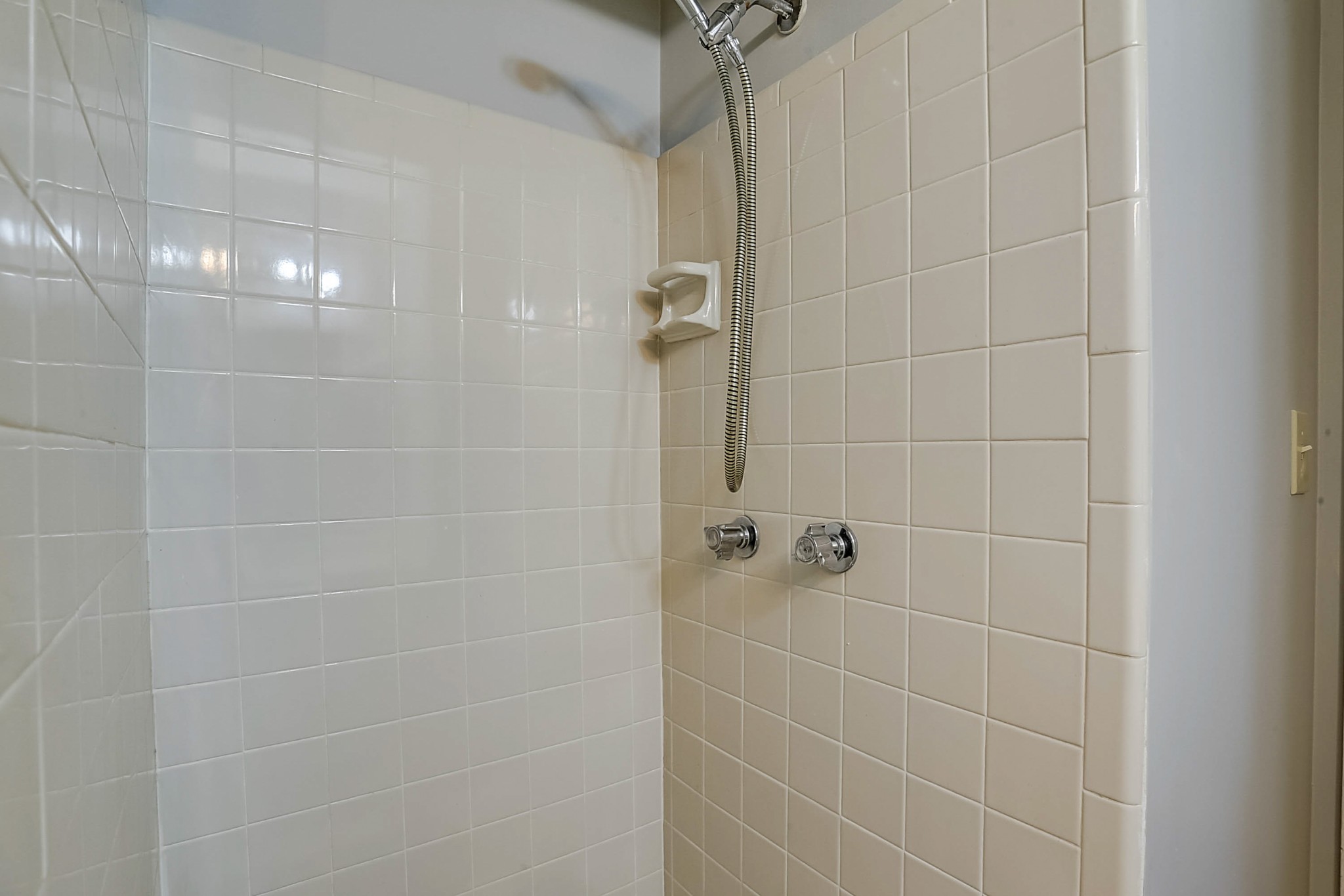 741 Kent Road Nashville, TN 37214 - Photo 21 of 25 a bathroom with a shower