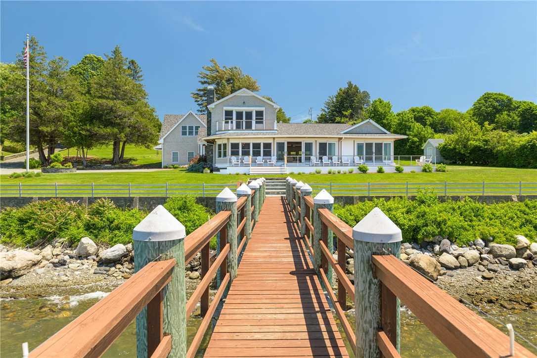 149 Nanaquaket Road Tiverton, RI 02878 - Photo 13 of 45