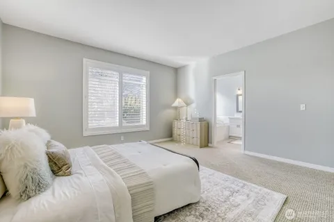 $800,000 | 4632 148th Street Southwest, Unit 4, Lynnwood, WA 98087