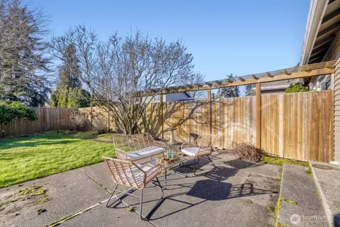 $800,000 | 4632 148th Street Southwest, Unit 4, Lynnwood, WA 98087