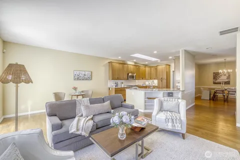 $800,000 | 4632 148th Street Southwest, Unit 4, Lynnwood, WA 98087