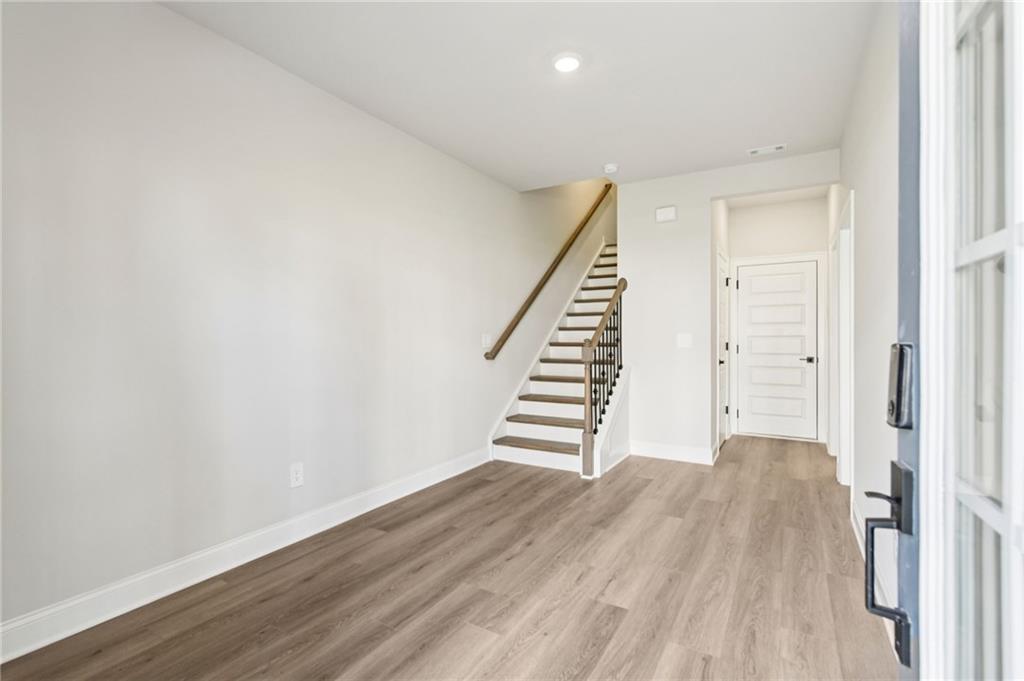 409 Elise Way Lawrenceville, GA 30045 - Photo 4 of 44