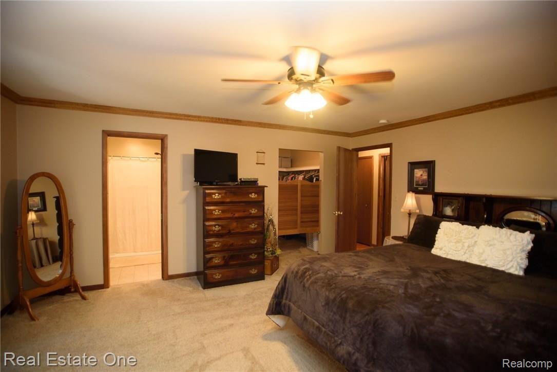 11044 Faussett Road Fenton, MI 48430 - Photo 21 of 46 DSP_8251.jpg