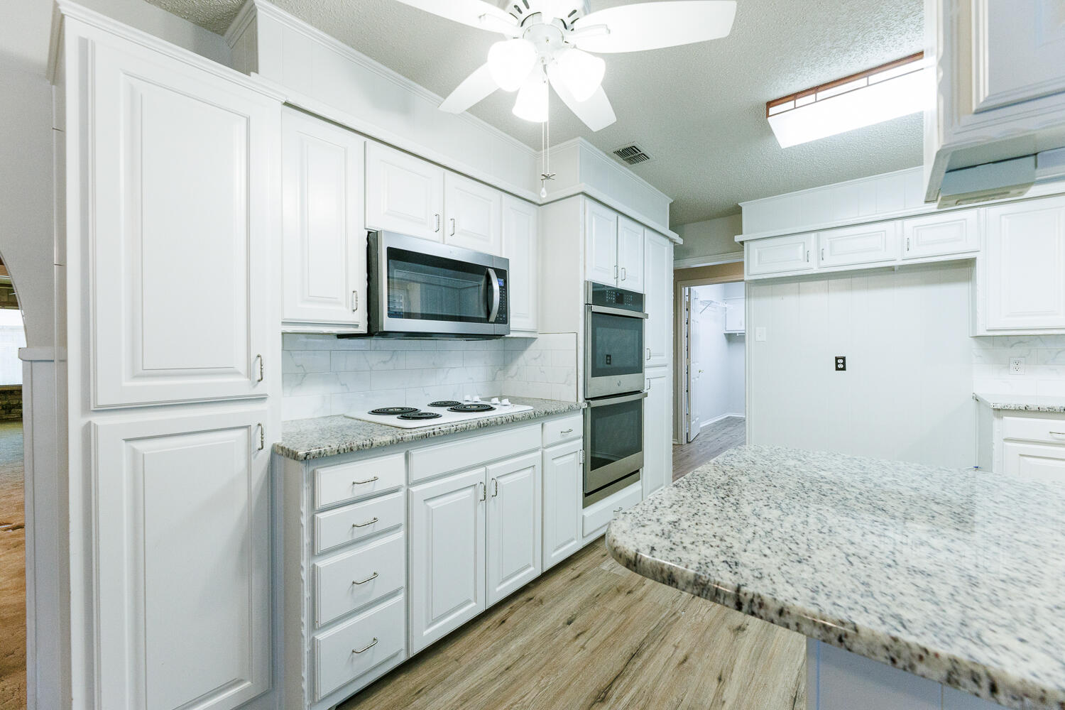 4419 79th Street Lubbock, TX 79424 - Photo 8 of 47 Kitchen with Updated Granite