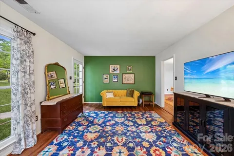 $378,000 | 1005 Pinafore Drive, Charlotte, NC 28212