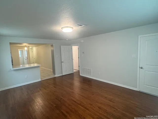 $1,600 | 306 Cupples Road, San Antonio, TX 78207