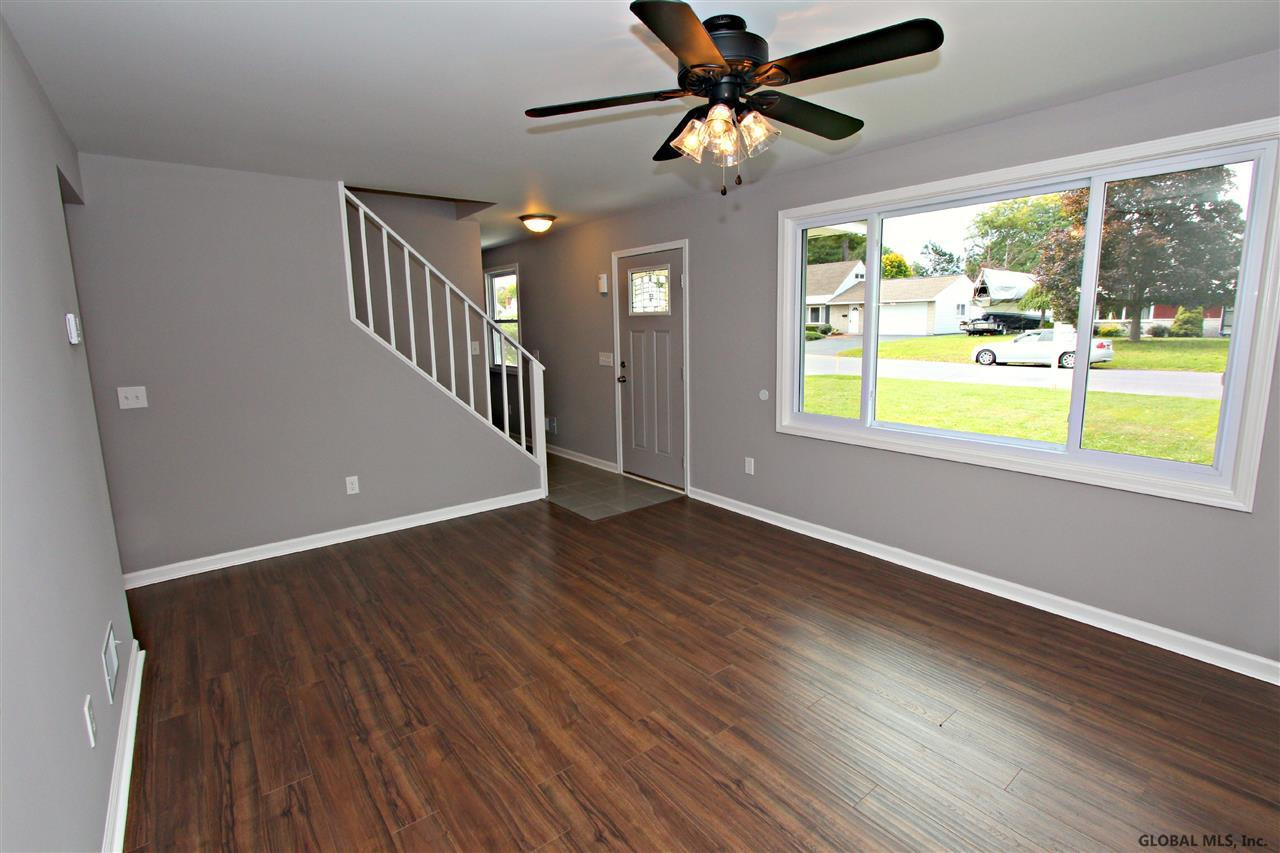 1124 Outer Drive Rotterdam, NY 12303 - Photo 12 of 25 Photo 12