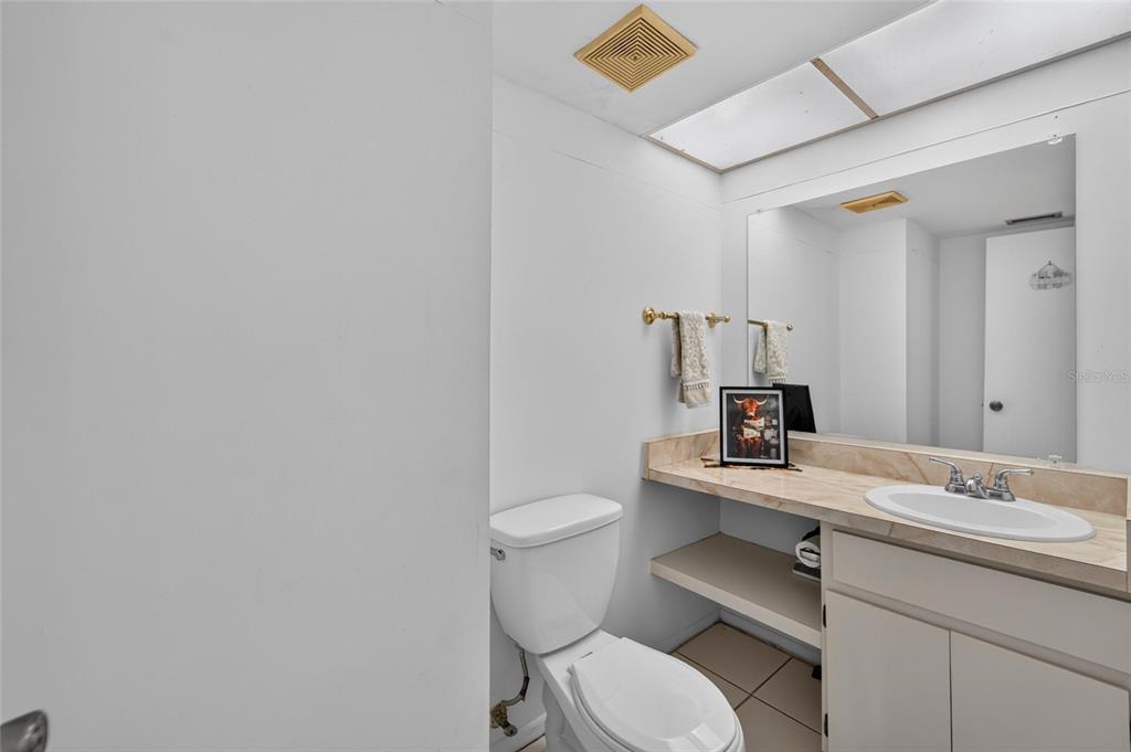 1131 Longfellow Road Sarasota, FL 34243 - Photo 19 of 55 Gallery Image 19