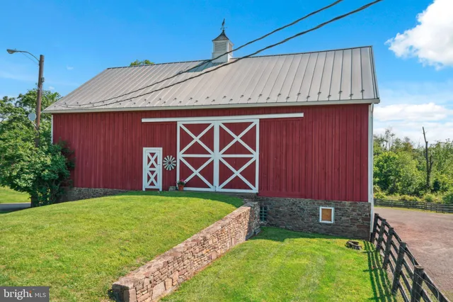 $4,395,000 | 2564 West Skippack Pike, Lansdale, PA 19446