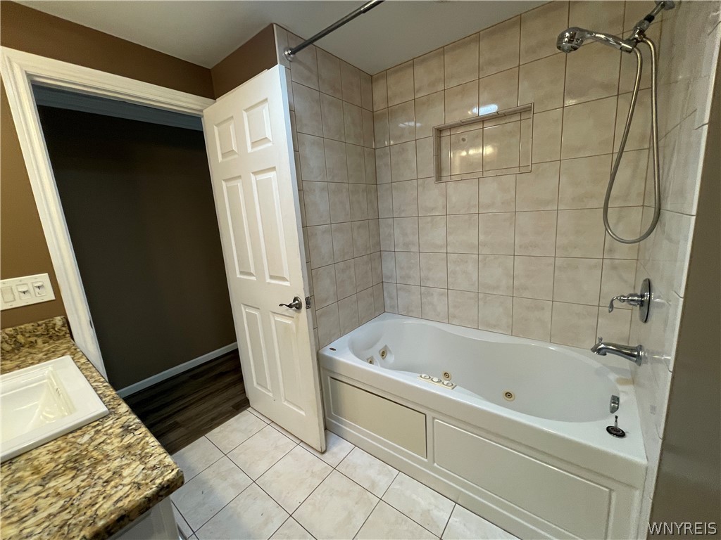 16 West Klein Road Amherst, NY 14221 - Photo 7 of 20