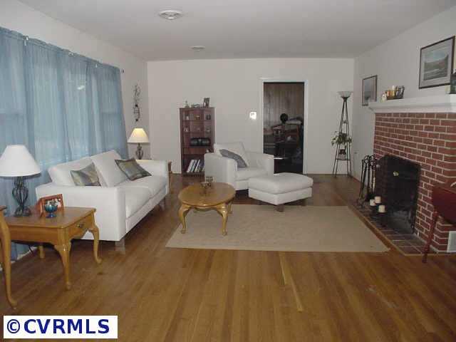 11600 Chalkley Road Chester, VA 23831 - Photo 3 of 10