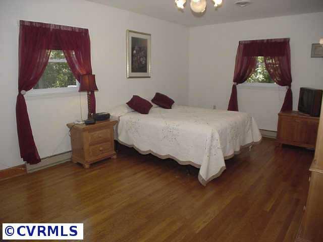 11600 Chalkley Road Chester, VA 23831 - Photo 5 of 10