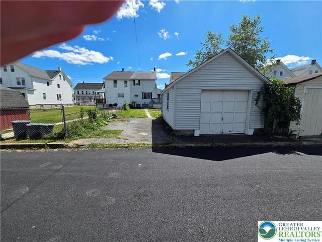 $129,000 | 138 East Fell Street, Summit Hill, PA 18250