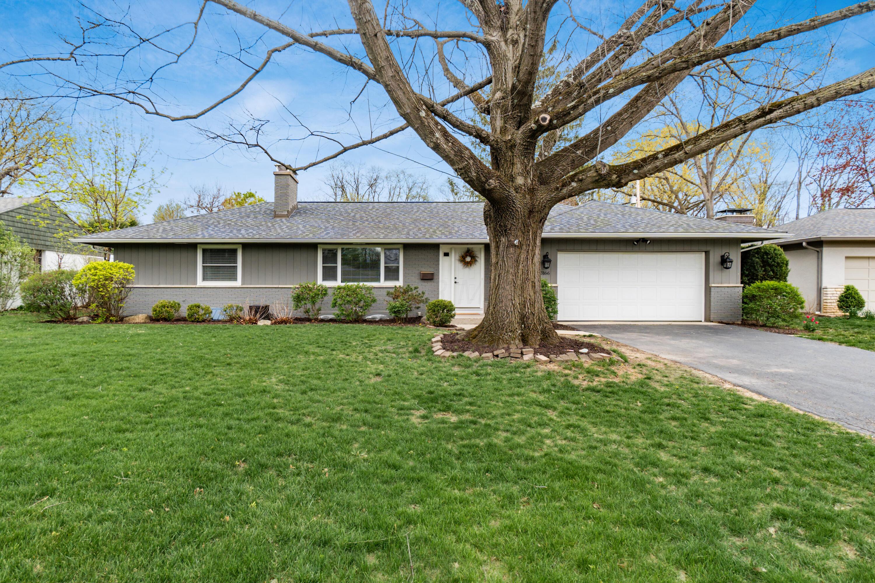 3166 South Dorchester Road Columbus, OH 43221 - Photo 1 of 34 Y_3166_S_Dorchester-074